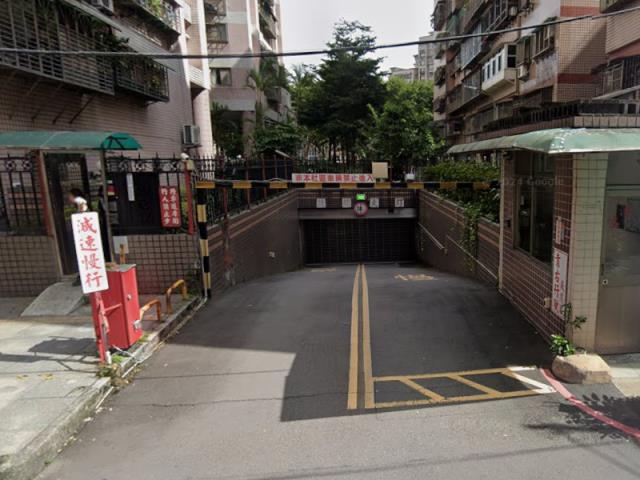 新北板橋大樓法拍-7